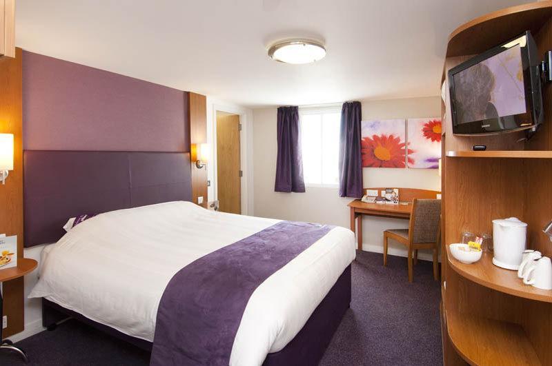 Premier Inn Premier Inn Wellingborough Exteriör bild